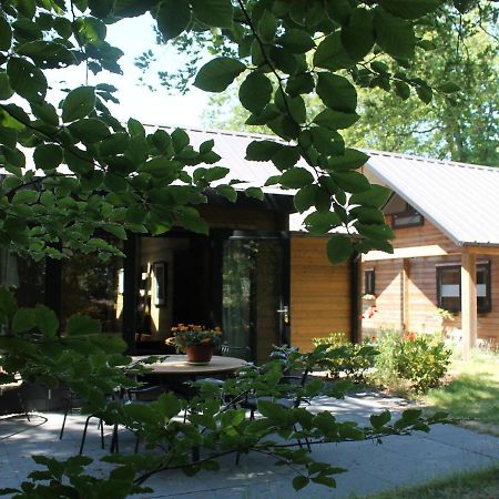 Cosy Wooden House Amid Woods In Soesterberg Утрехт Екстериор снимка